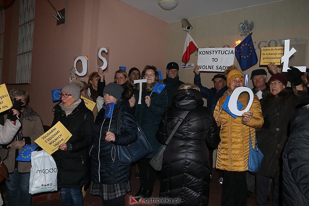 Protest w obronie sędziów [18.12.2019] - zdjęcie #4 - eOstroleka.pl