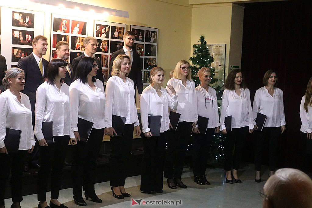 Koncert kolęd w Klubie Oczko [18.12.2019] - zdjęcie #19 - eOstroleka.pl