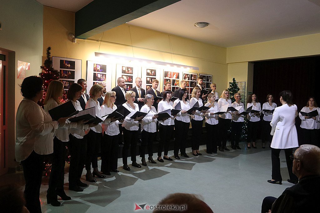 Koncert kolęd w Klubie Oczko [18.12.2019] - zdjęcie #10 - eOstroleka.pl