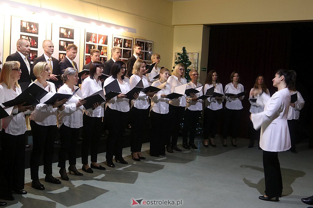 Koncert kolęd w Klubie Oczko [18.12.2019] - zdjęcie #7 - eOstroleka.pl