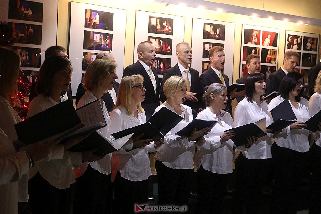 Koncert kolęd w Klubie Oczko [18.12.2019] - zdjęcie #3 - eOstroleka.pl