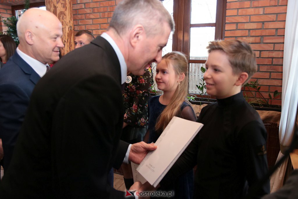 Wręczenie dorocznych i okolicznościowych nagród starosty ostrołęckiego za rok 2019 [20.12.2019] - zdjęcie #19 - eOstroleka.pl