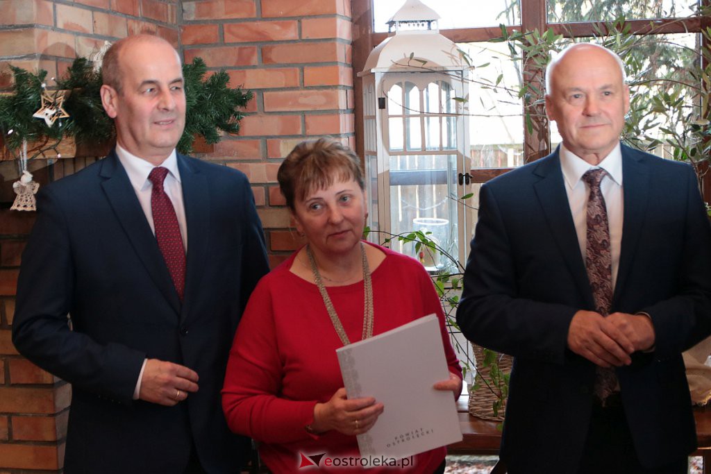 Wręczenie dorocznych i okolicznościowych nagród starosty ostrołęckiego za rok 2019 [20.12.2019] - zdjęcie #2 - eOstroleka.pl