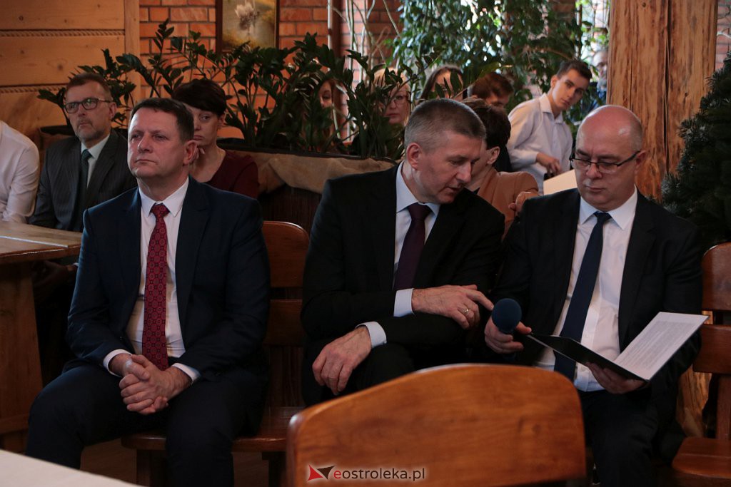 Opłatkowe spotkanie samorządu powiatu ostrołęckiego [20.12.2019] - zdjęcie #11 - eOstroleka.pl