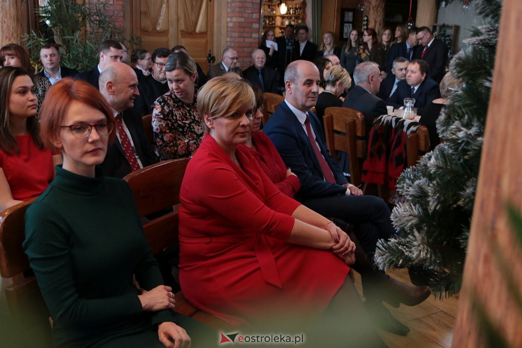 Opłatkowe spotkanie samorządu powiatu ostrołęckiego [20.12.2019] - zdjęcie #27 - eOstroleka.pl