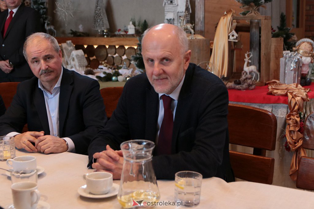 Opłatkowe spotkanie samorządu powiatu ostrołęckiego [20.12.2019] - zdjęcie #32 - eOstroleka.pl