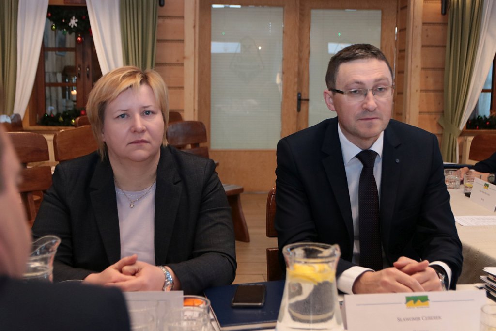 XIV sesja Rady Powiatu w Ostrołęce [20.12.2019] - zdjęcie #11 - eOstroleka.pl