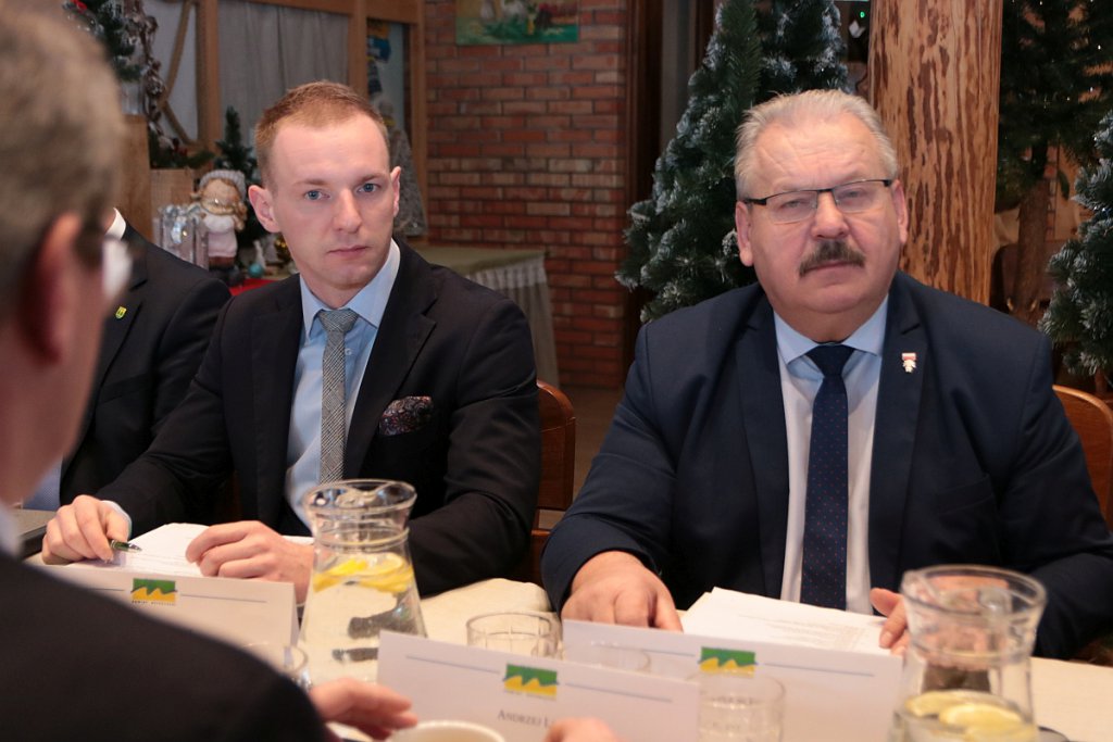 XIV sesja Rady Powiatu w Ostrołęce [20.12.2019] - zdjęcie #12 - eOstroleka.pl