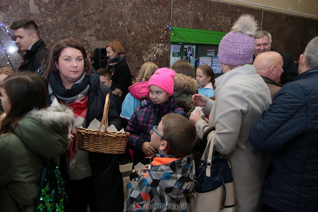 Wigilia Osiedla Stacja przeszła do historii [22.12.2019] - zdjęcie #23 - eOstroleka.pl