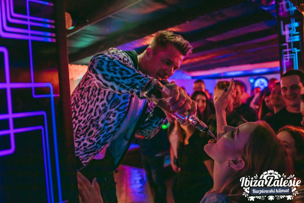 Exaited i Markus P – I dzień świąt w Clubie Ibiza Zalesie [25.12.2019] - zdjęcie #11 - eOstroleka.pl