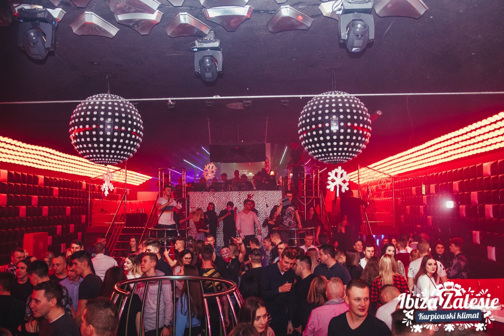 II dzień świąt w Clubie Ibiza Zalesie - Jadą! Jadą! MALOS & Paff Dee [26.12.2019] - zdjęcie #10 - eOstroleka.pl