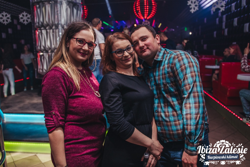 II dzień świąt w Clubie Ibiza Zalesie - Jadą! Jadą! MALOS & Paff Dee [26.12.2019] - zdjęcie #33 - eOstroleka.pl