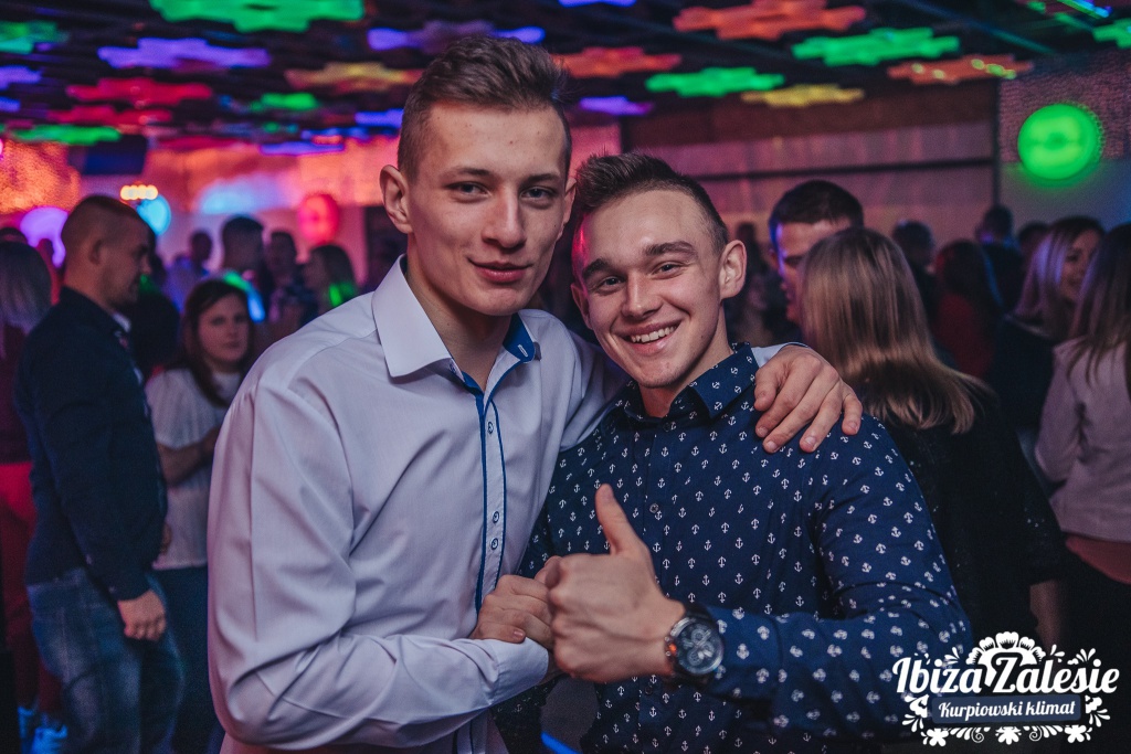 II dzień świąt w Clubie Ibiza Zalesie - Jadą! Jadą! MALOS & Paff Dee [26.12.2019] - zdjęcie #3 - eOstroleka.pl