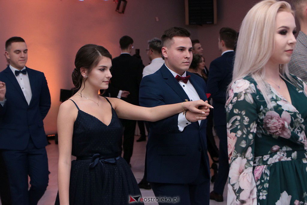 Studniówka III LO w Ostrołęce [04.01.2020] - zdjęcie #301 - eOstroleka.pl