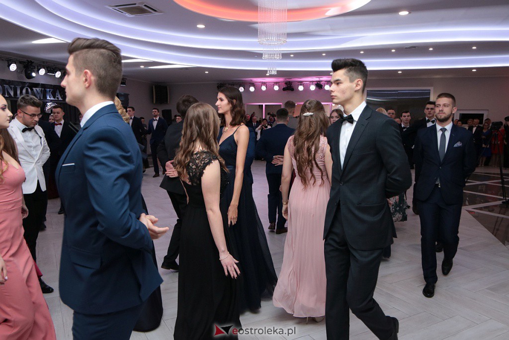 Studniówka III LO w Ostrołęce [04.01.2020] - zdjęcie #290 - eOstroleka.pl