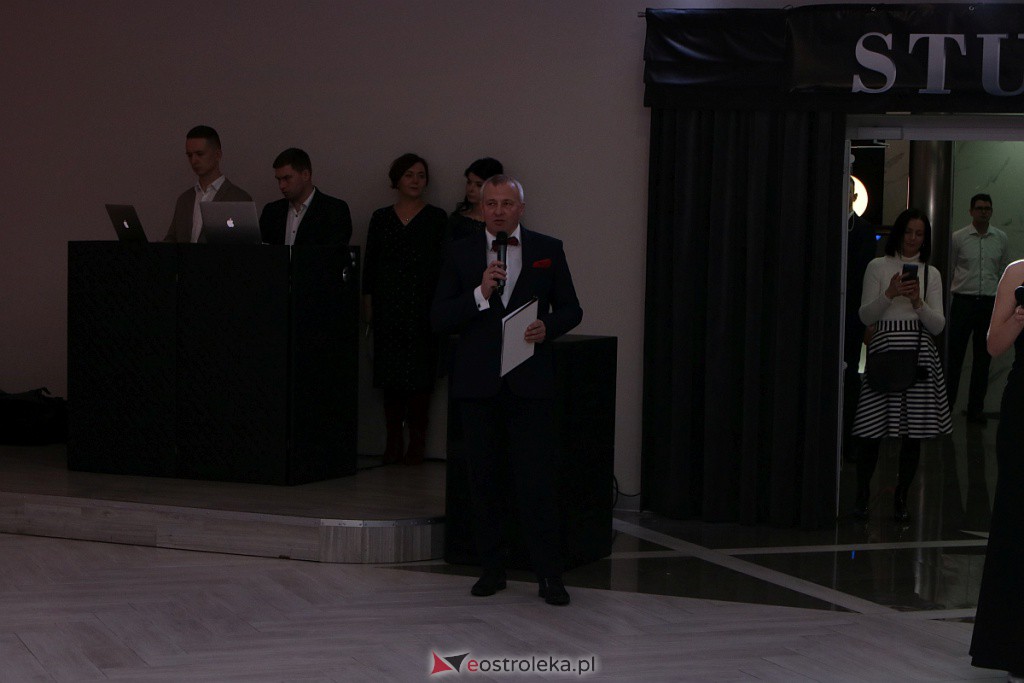 Studniówka III LO w Ostrołęce [04.01.2020] - zdjęcie #243 - eOstroleka.pl