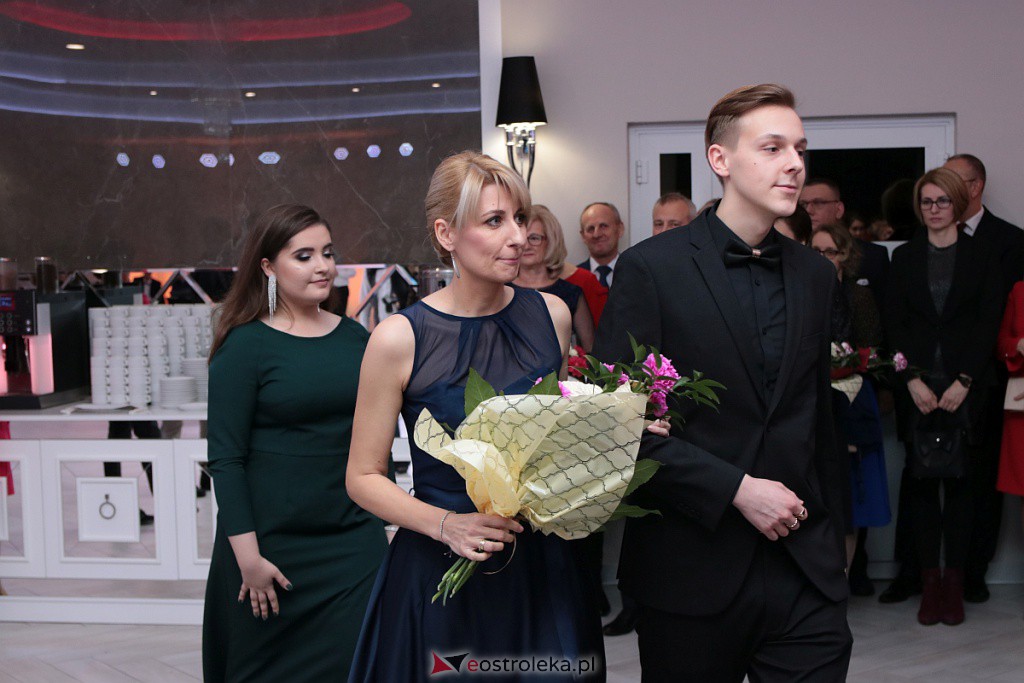 Studniówka III LO w Ostrołęce [04.01.2020] - zdjęcie #210 - eOstroleka.pl