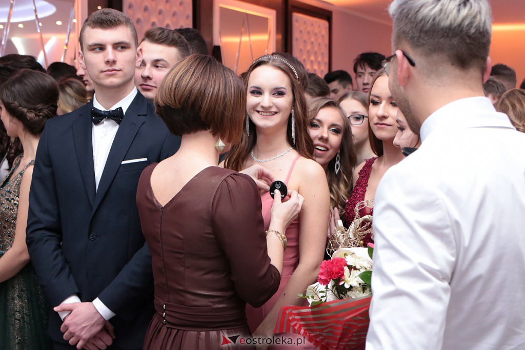 Studniówka III LO w Ostrołęce [04.01.2020] - zdjęcie #207 - eOstroleka.pl