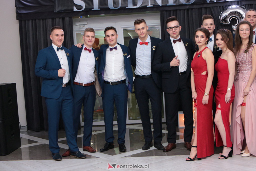 Studniówka III LO w Ostrołęce [04.01.2020] - zdjęcie #126 - eOstroleka.pl