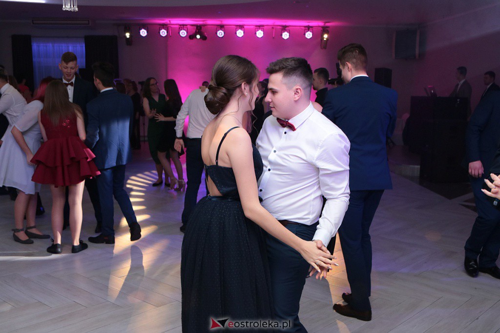Studniówka III LO w Ostrołęce [04.01.2020] - zdjęcie #56 - eOstroleka.pl
