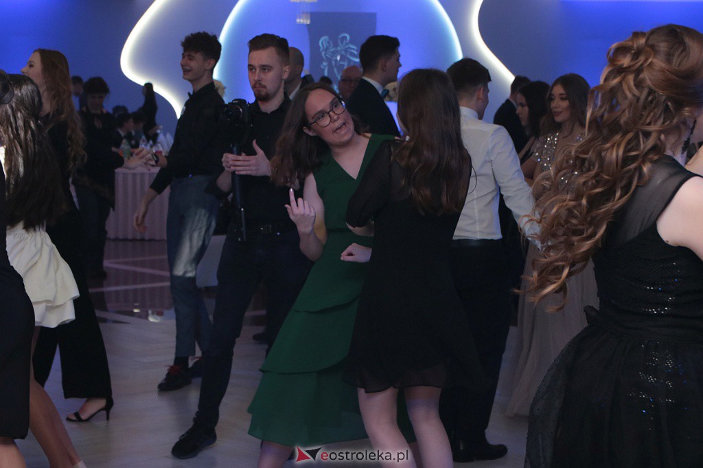 Studniówka III LO w Ostrołęce [04.01.2020] - zdjęcie #31 - eOstroleka.pl
