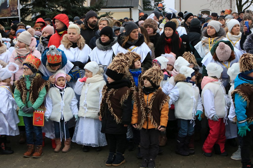 Orszak Trzech Króli w Ostrołęce [06.01.2019] - zdjęcie #87 - eOstroleka.pl