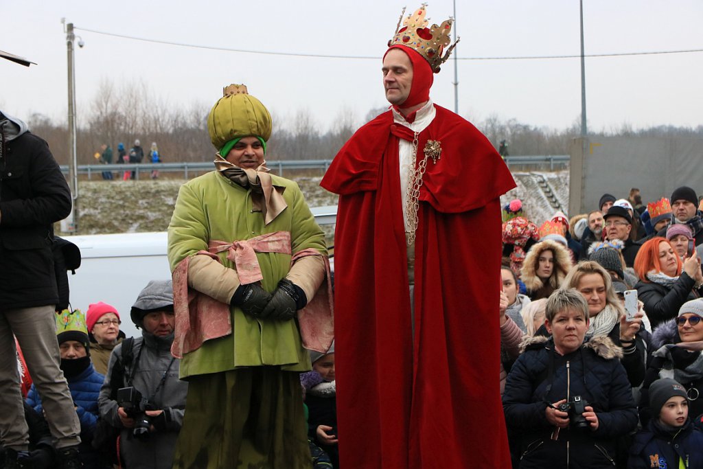 Orszak Trzech Króli w Ostrołęce [06.01.2019] - zdjęcie #52 - eOstroleka.pl