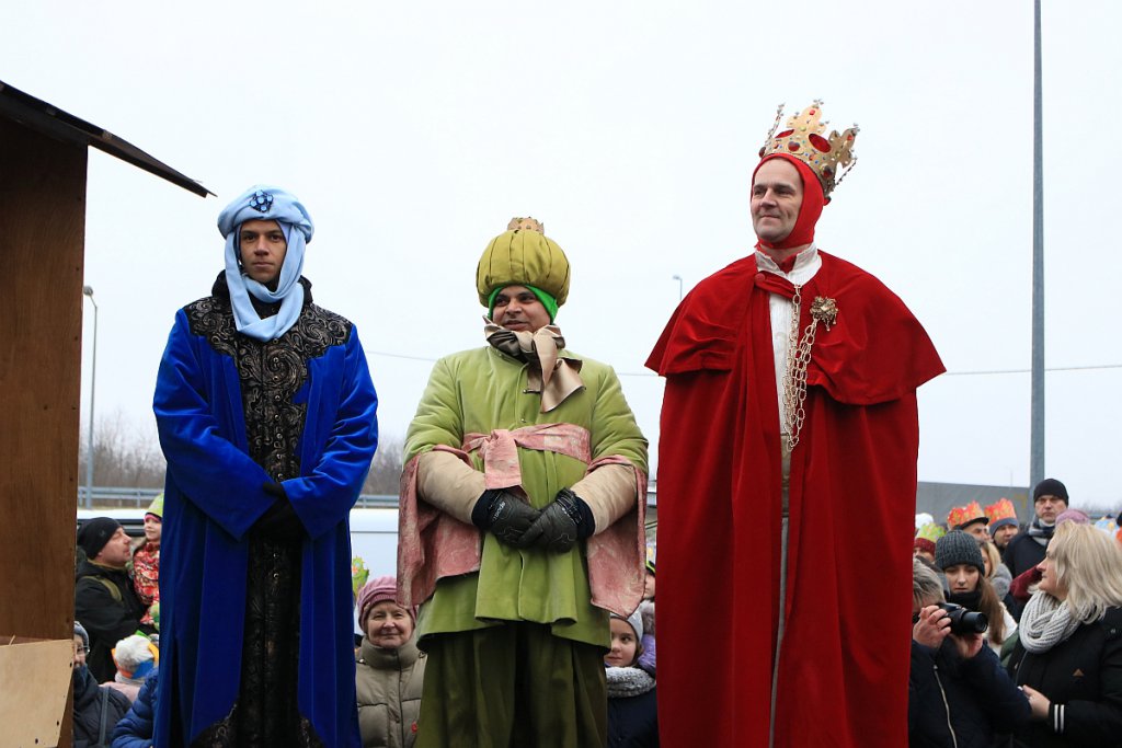 Orszak Trzech Króli w Ostrołęce [06.01.2019] - zdjęcie #41 - eOstroleka.pl