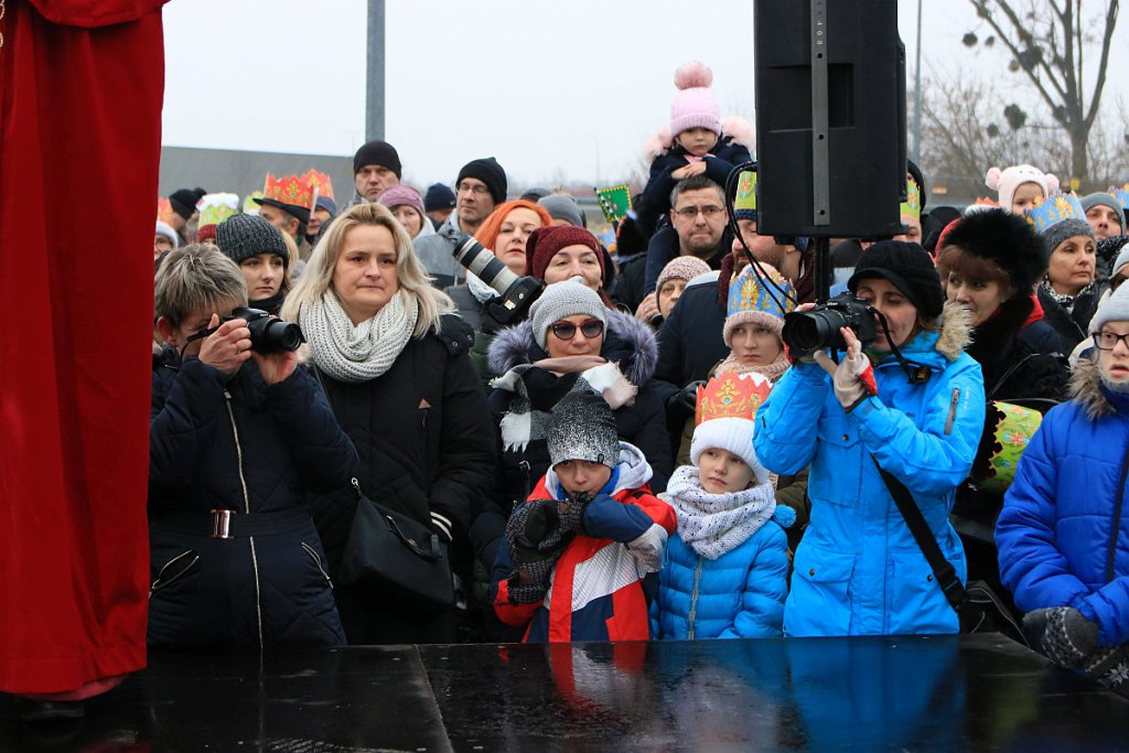 Orszak Trzech Króli w Ostrołęce [06.01.2019] - zdjęcie #40 - eOstroleka.pl