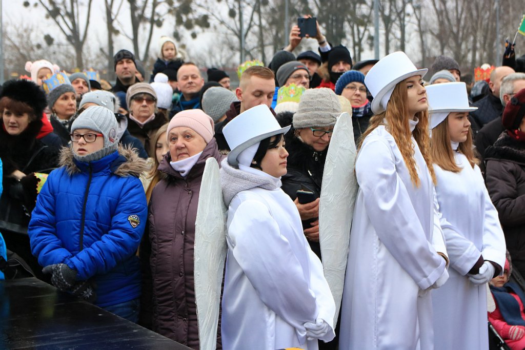 Orszak Trzech Króli w Ostrołęce [06.01.2019] - zdjęcie #39 - eOstroleka.pl
