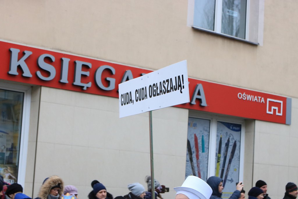 Orszak Trzech Króli w Ostrołęce [06.01.2019] - zdjęcie #1 - eOstroleka.pl