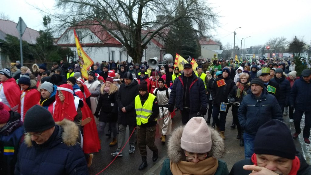 Orszak Trzech Króli 2020 w Ostrołęce [06.01.2020] - zdjęcie #18 - eOstroleka.pl
