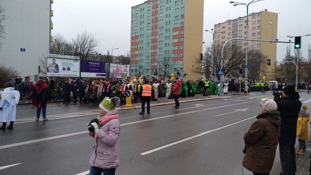 Orszak Trzech Króli 2020 w Ostrołęce [06.01.2020] - zdjęcie #16 - eOstroleka.pl