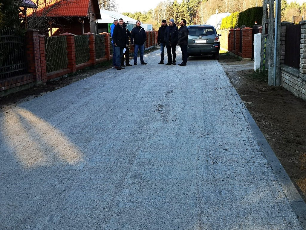 Mieszkańcy Dzbenina komfortowo dojadą do swoich domów [09.01.2020] - zdjęcie #3 - eOstroleka.pl