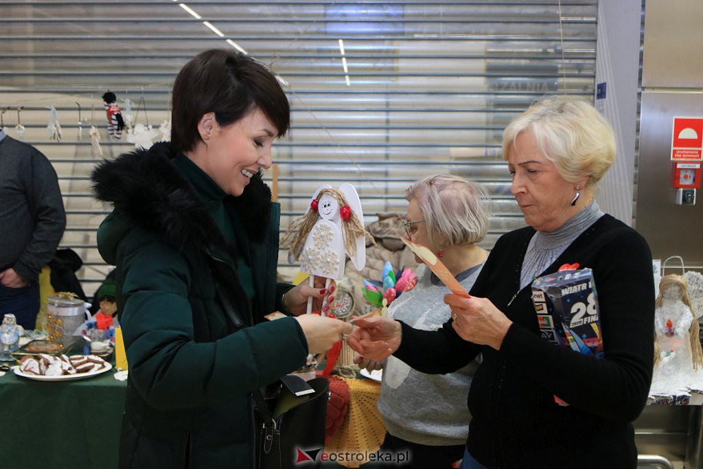 Dziś Z WOŚP-em grała Galeria Bursztynowa i „poprawczak” z Laskowca [11.01.2020] - zdjęcie #22 - eOstroleka.pl