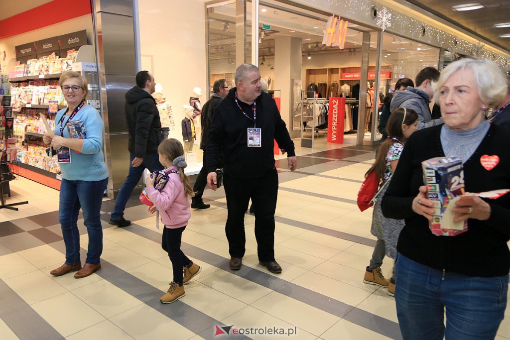 Dziś Z WOŚP-em grała Galeria Bursztynowa i „poprawczak” z Laskowca [11.01.2020] - zdjęcie #19 - eOstroleka.pl