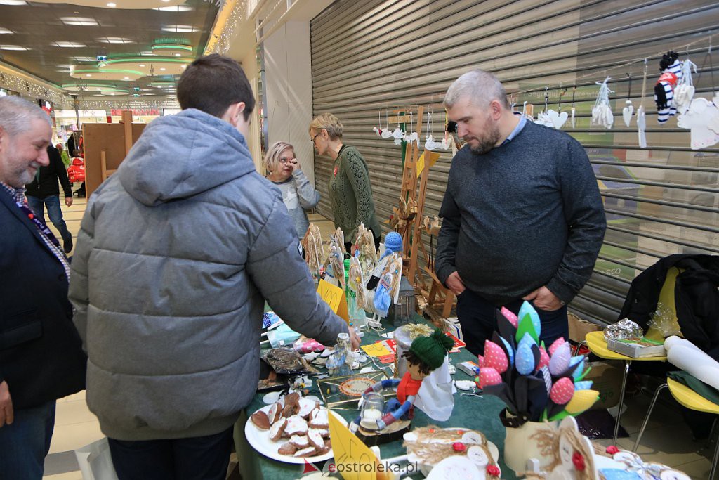 Dziś Z WOŚP-em grała Galeria Bursztynowa i „poprawczak” z Laskowca [11.01.2020] - zdjęcie #16 - eOstroleka.pl