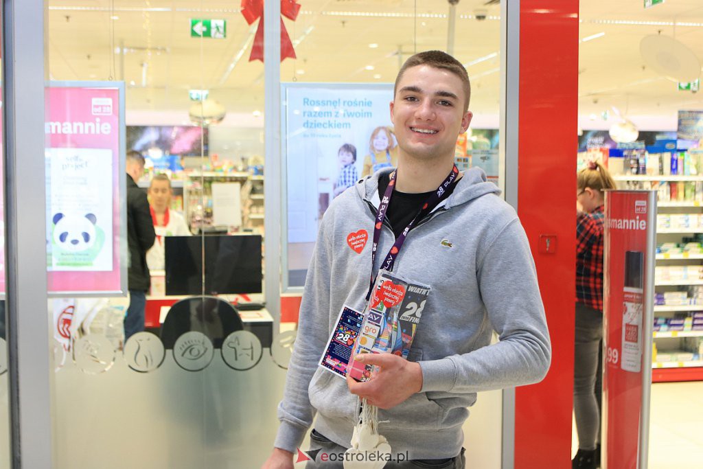 Dziś Z WOŚP-em grała Galeria Bursztynowa i „poprawczak” z Laskowca [11.01.2020] - zdjęcie #13 - eOstroleka.pl
