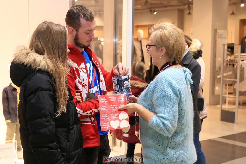 Dziś Z WOŚP-em grała Galeria Bursztynowa i „poprawczak” z Laskowca [11.01.2020] - zdjęcie #5 - eOstroleka.pl