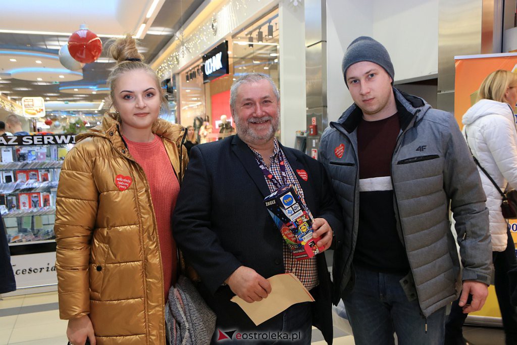 Dziś Z WOŚP-em grała Galeria Bursztynowa i „poprawczak” z Laskowca [11.01.2020] - zdjęcie #1 - eOstroleka.pl