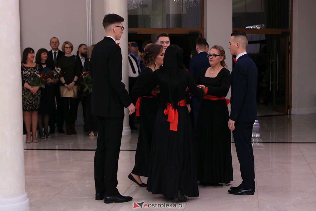 Studniówka 2020 w ZSZ nr 3 [11.01.2020] - zdjęcie #246 - eOstroleka.pl