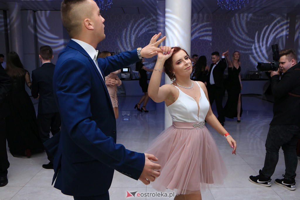 Studniówka 2020 w ZSZ nr 3 [11.01.2020] - zdjęcie #90 - eOstroleka.pl