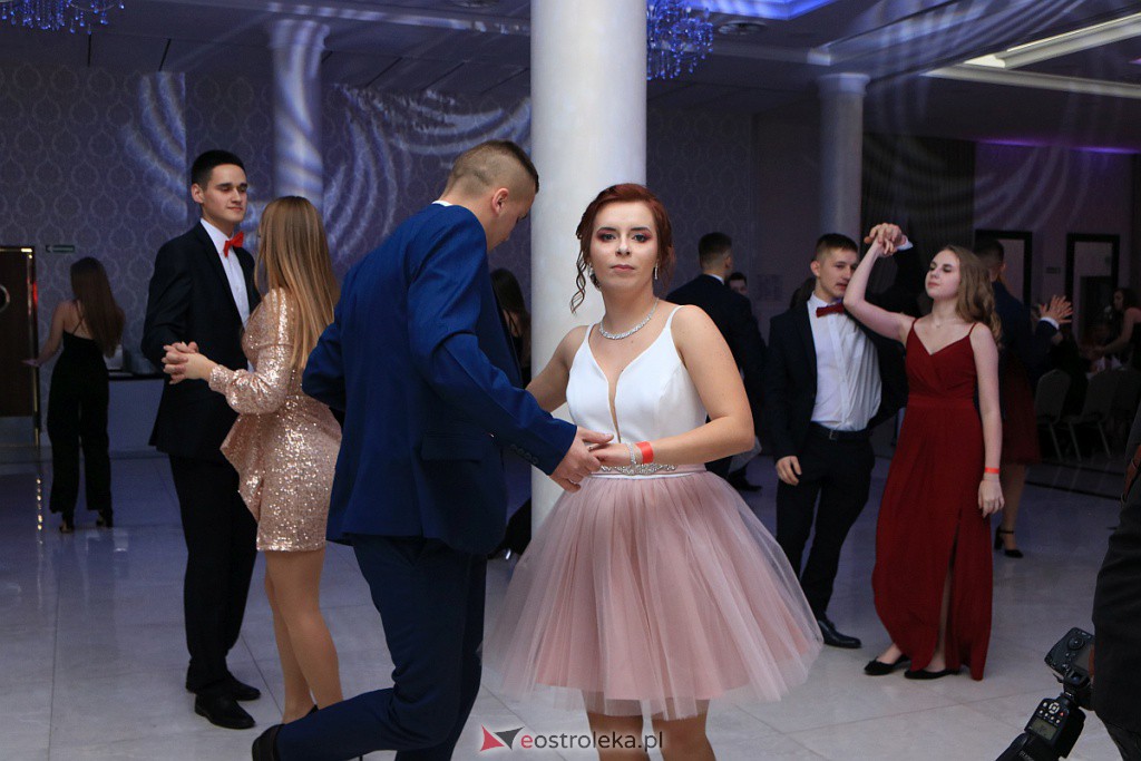 Studniówka 2020 w ZSZ nr 3 [11.01.2020] - zdjęcie #71 - eOstroleka.pl