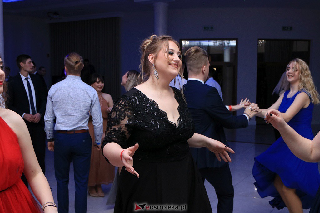 Studniówka 2020 w ZSZ nr 3 [11.01.2020] - zdjęcie #46 - eOstroleka.pl