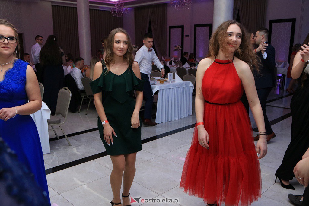 Studniówka 2020 w ZSZ nr 3 [11.01.2020] - zdjęcie #39 - eOstroleka.pl