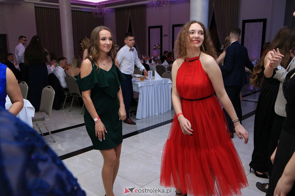 Studniówka 2020 w ZSZ nr 3 [11.01.2020] - zdjęcie #38 - eOstroleka.pl