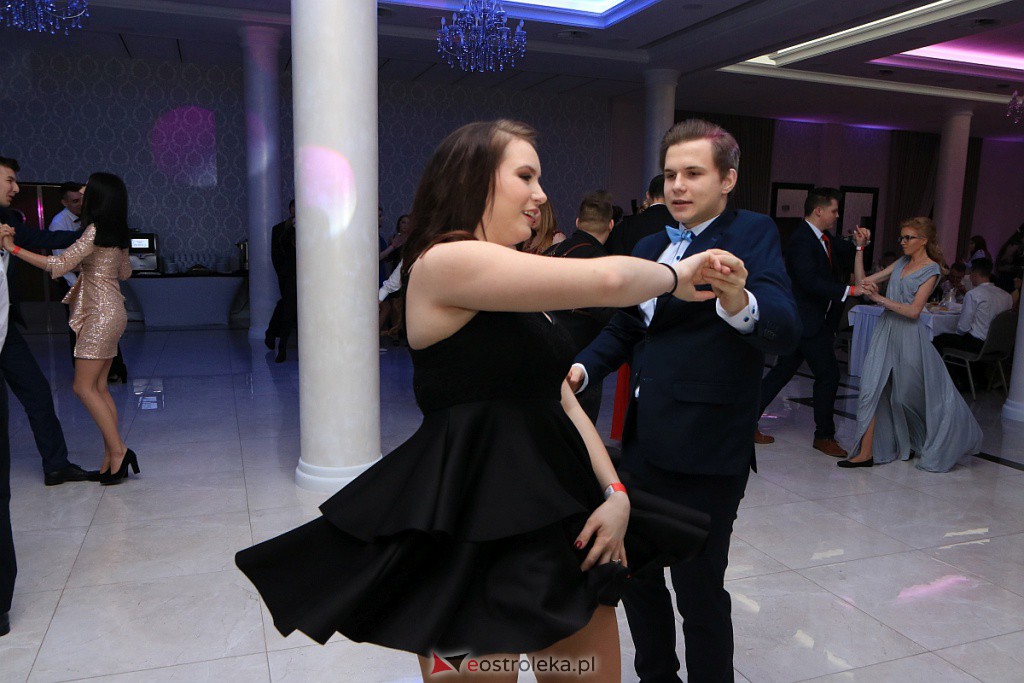 Studniówka 2020 w ZSZ nr 3 [11.01.2020] - zdjęcie #20 - eOstroleka.pl