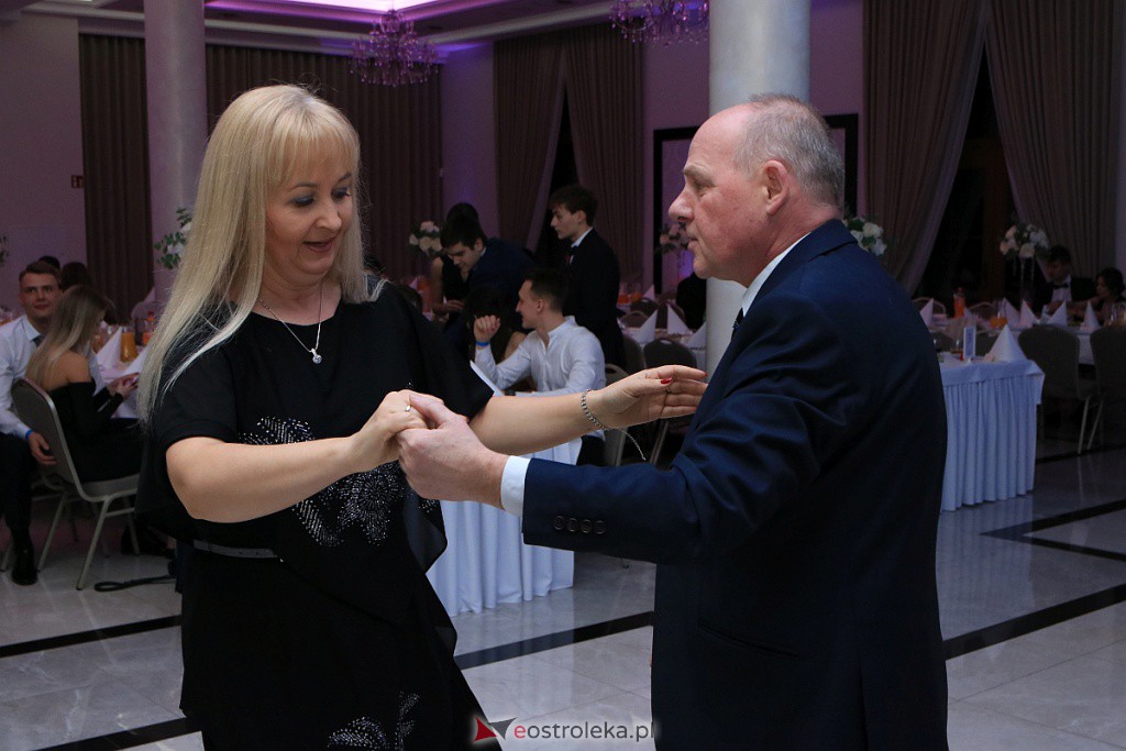 Studniówka 2020 w ZSZ nr 3 [11.01.2020] - zdjęcie #2 - eOstroleka.pl