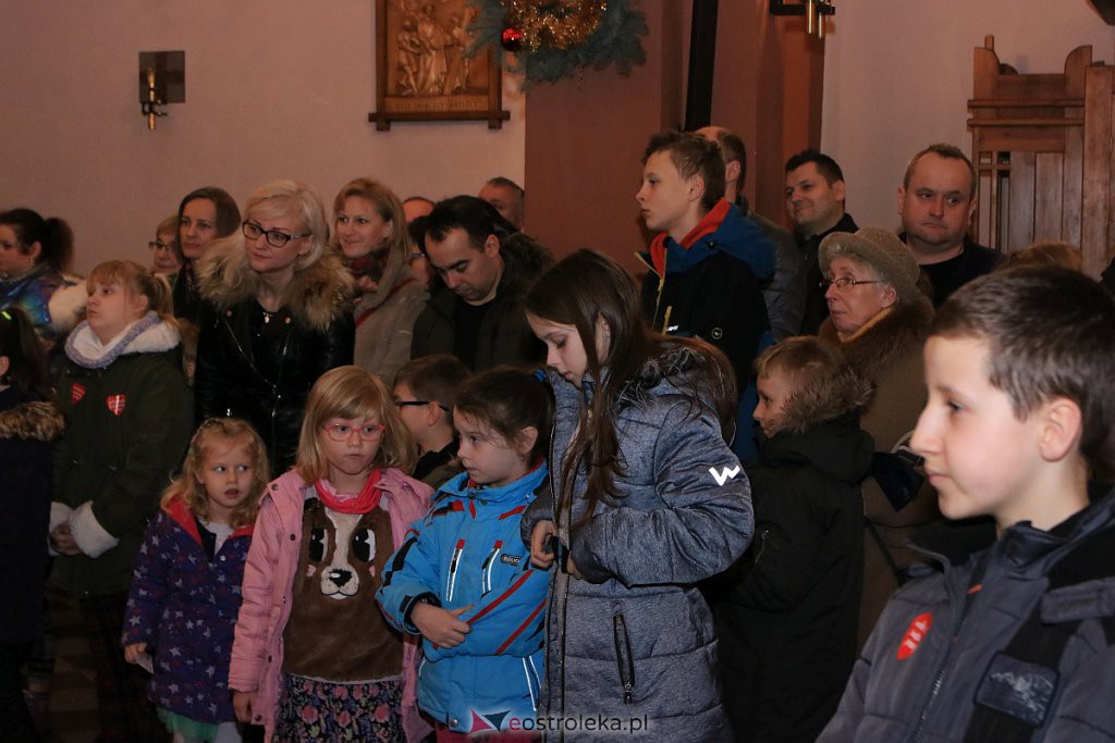 Kolędowanie w kościele pw. Zbawiciela Świata [12.01.2020] - zdjęcie #43 - eOstroleka.pl