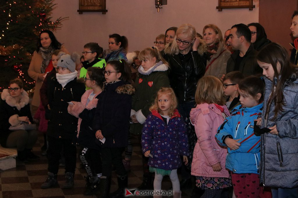 Kolędowanie w kościele pw. Zbawiciela Świata [12.01.2020] - zdjęcie #16 - eOstroleka.pl